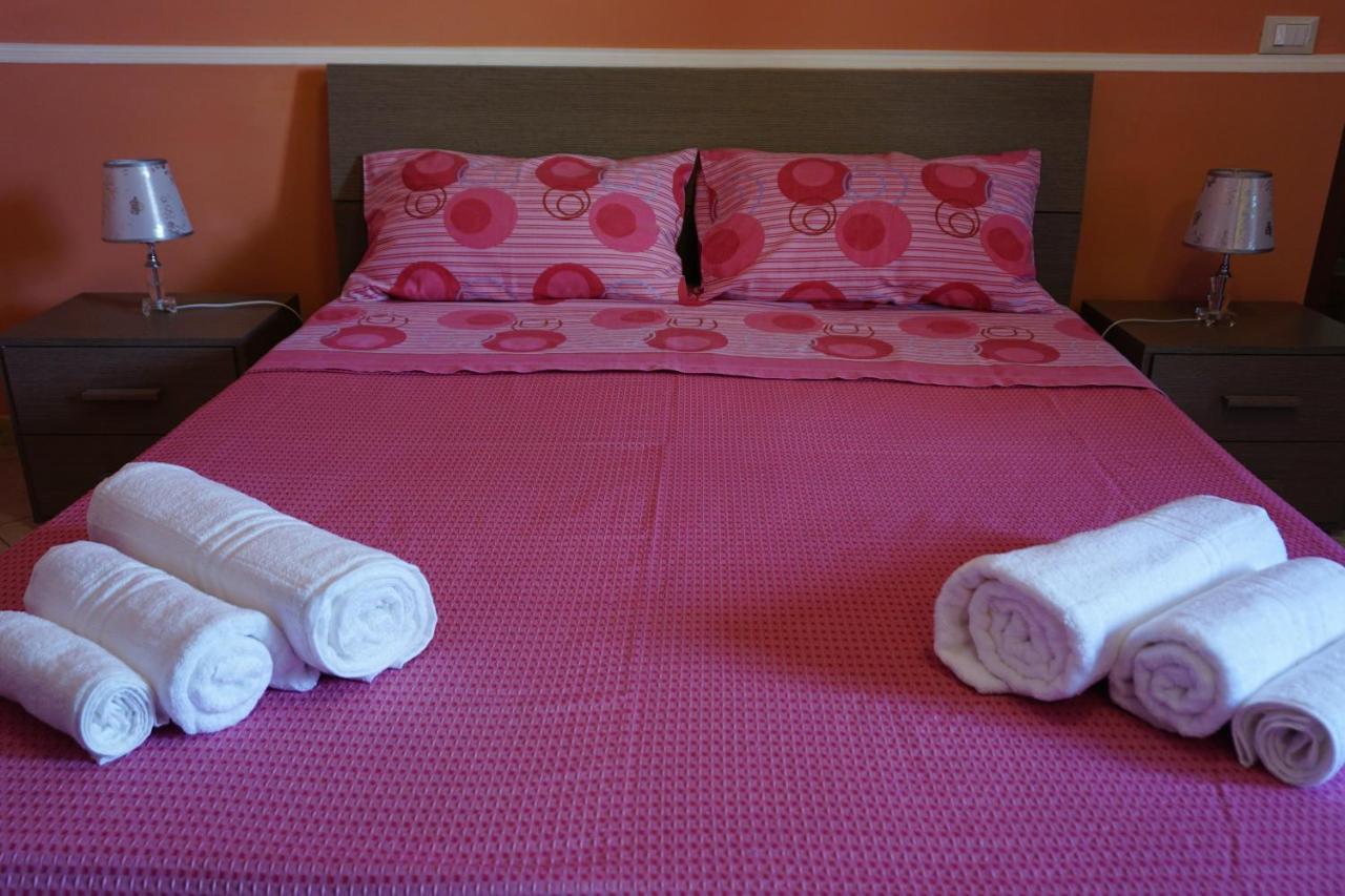 Casa Vacanza Il Ciliegio โนโต ภายนอก รูปภาพ